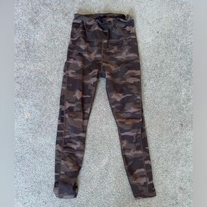 ATHLETA CAMO ULTIMATE LEGGINGS